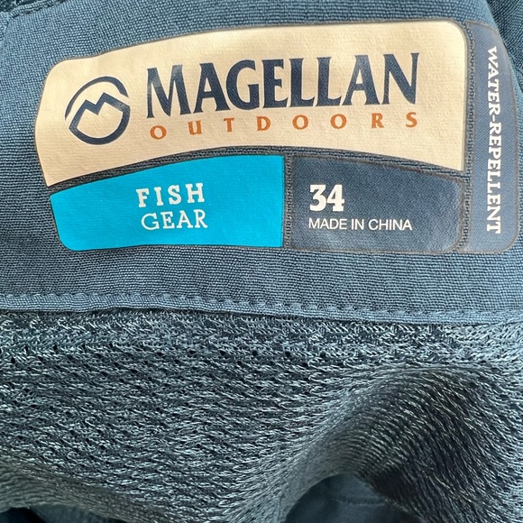 Magellan fish fear 34 navy outdoor hiking shorts water repellent fishing - Picture 5 of 5